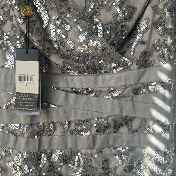 Tadashi Shoji Steel Silver Sequin Embroidered Dress Size 4 - Picture 4 of 5